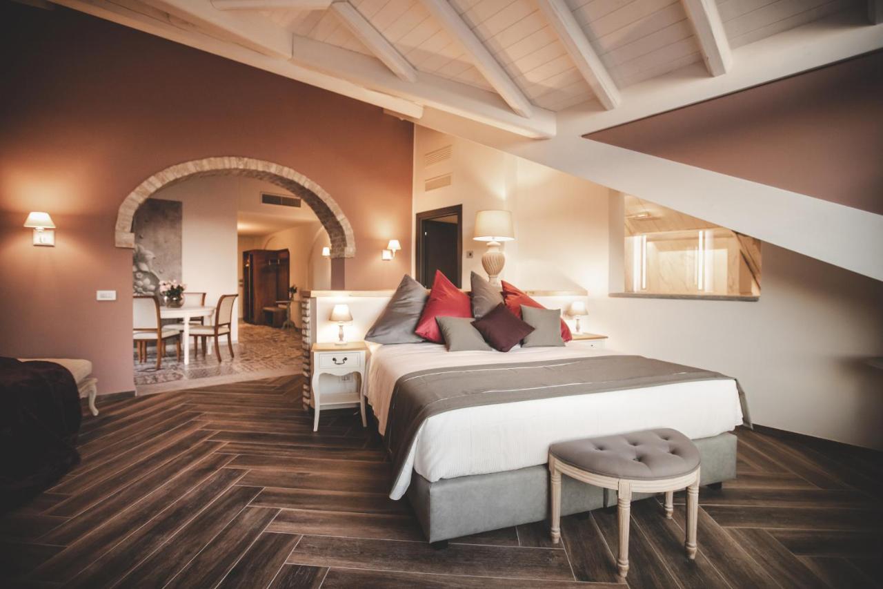 Relais Almaranto Ξενοδοχείο Calamandrana Εξωτερικό φωτογραφία